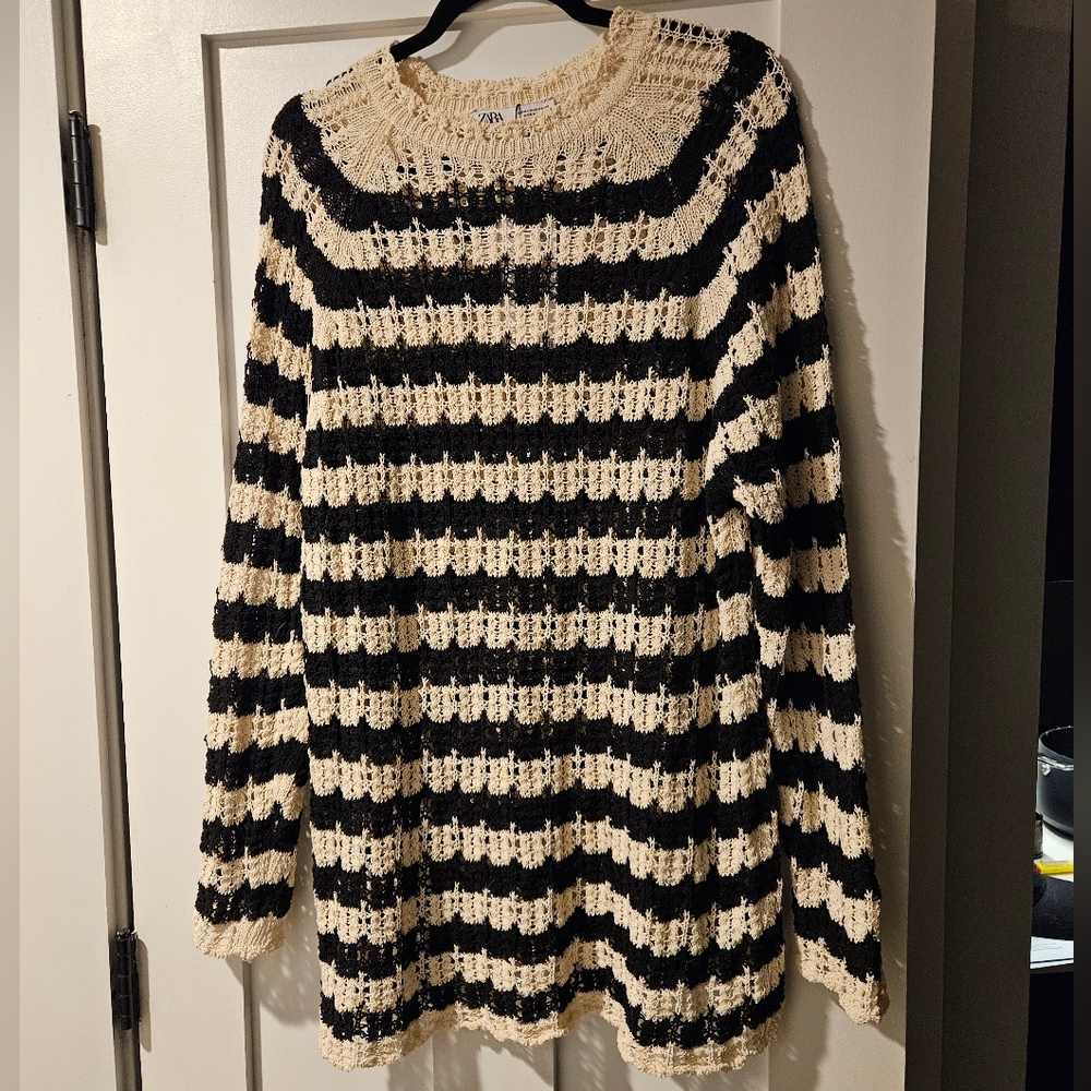 Zara black/cream crochet sweater